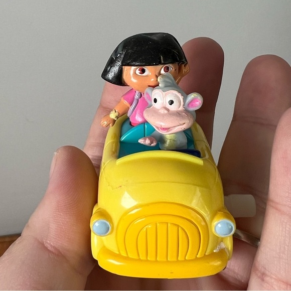 Dora The Explorer Car & Track Set w Accessories Boots Puzzle Vintage Y2K - Picture 9 of 12